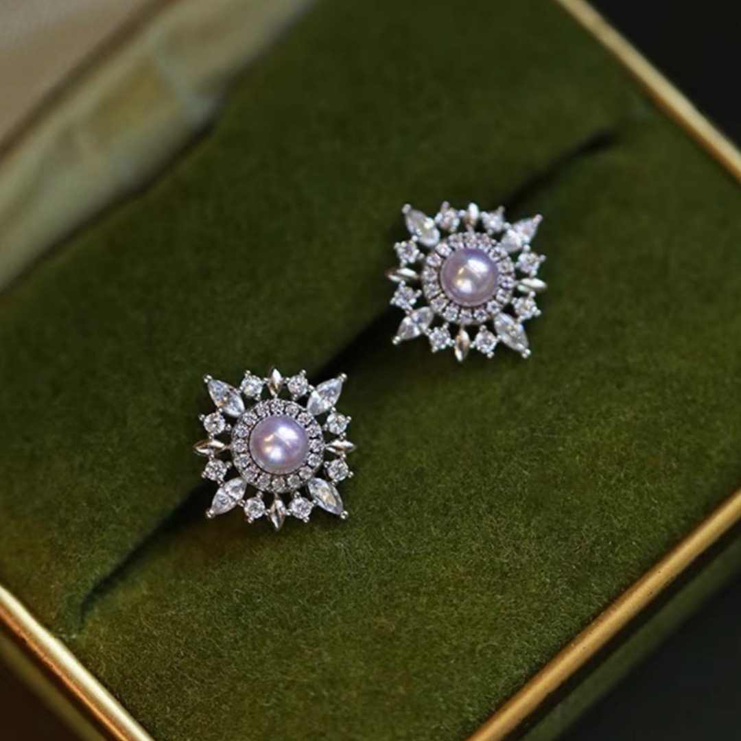 Vintage Fashion Center - Brincos Elegantes Vintage em Forma de
