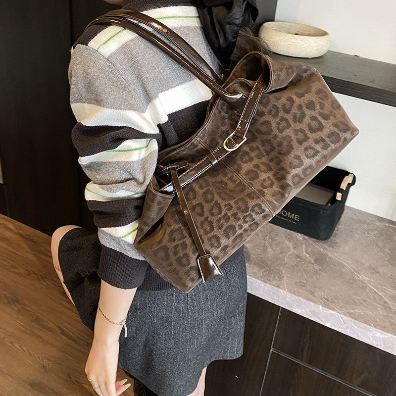 Bolsa tote vintage com estampa - Vintage Fashion Shop avaliação e preço