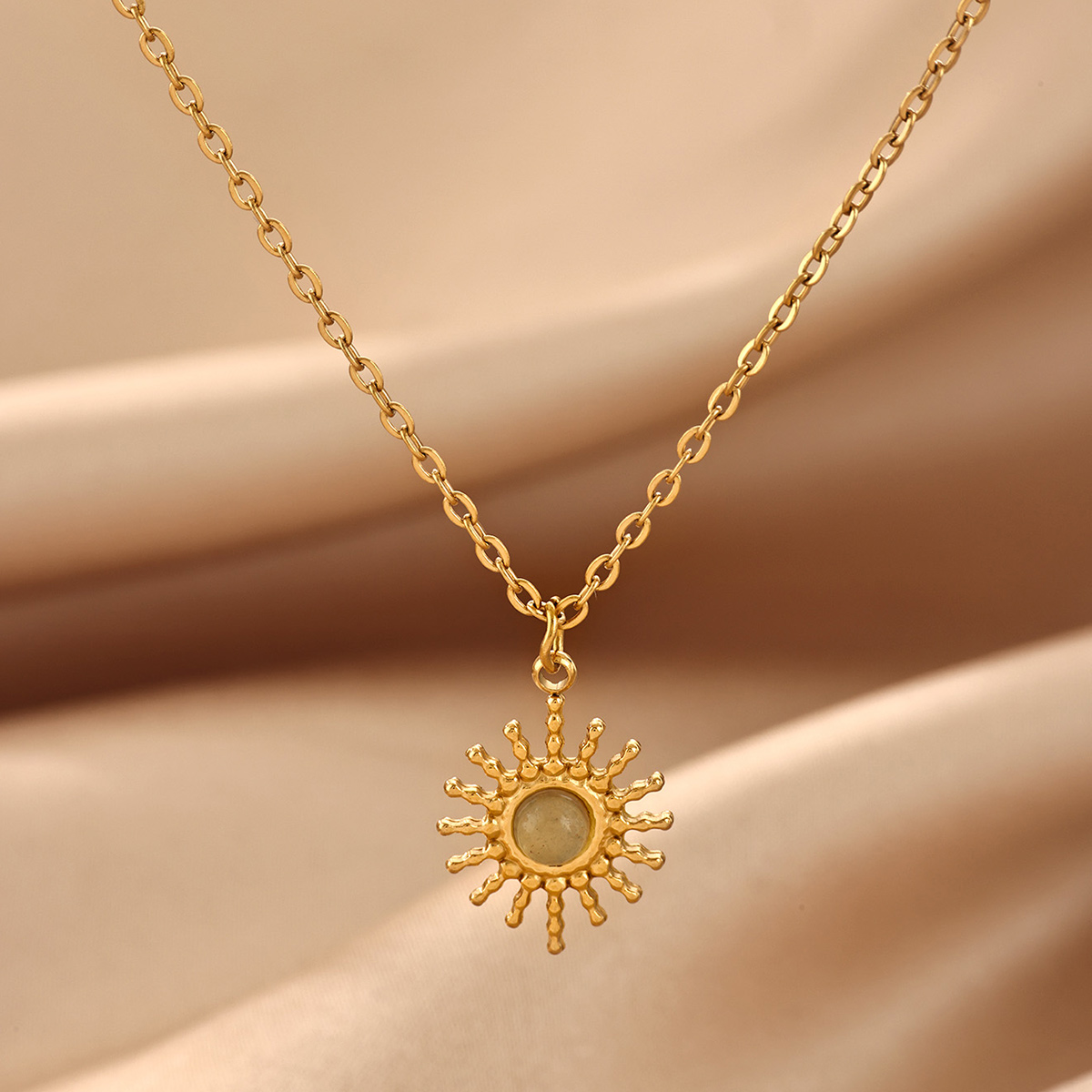 Colar de Sol Texturizado Vinta - Vintage Fashion Center avaliação e preço